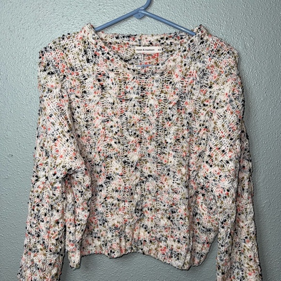 Moon & Madison Multicolor Textured Sweater - Picture 2 of 5